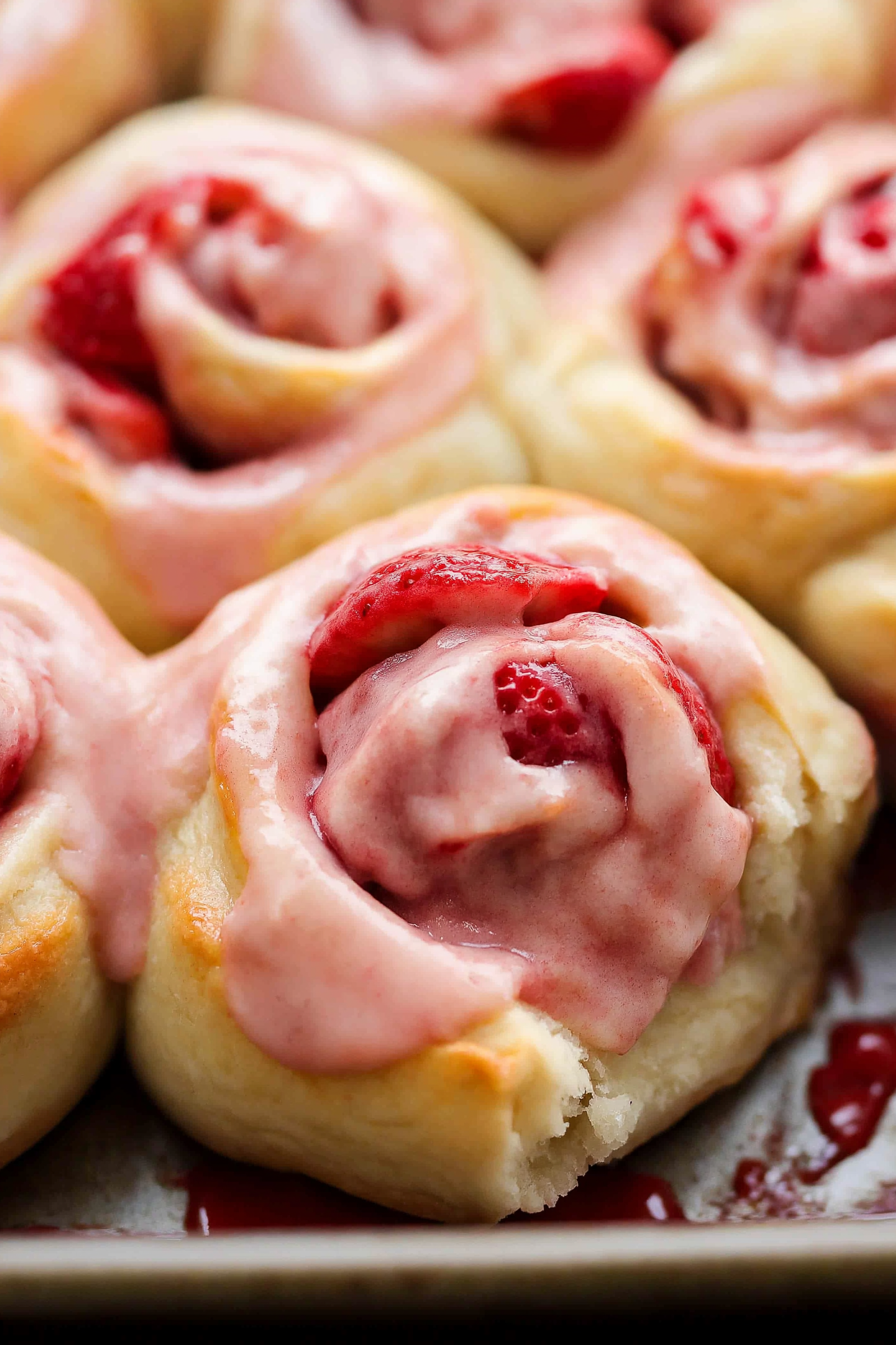 Strawberry Cinnamon Rolls