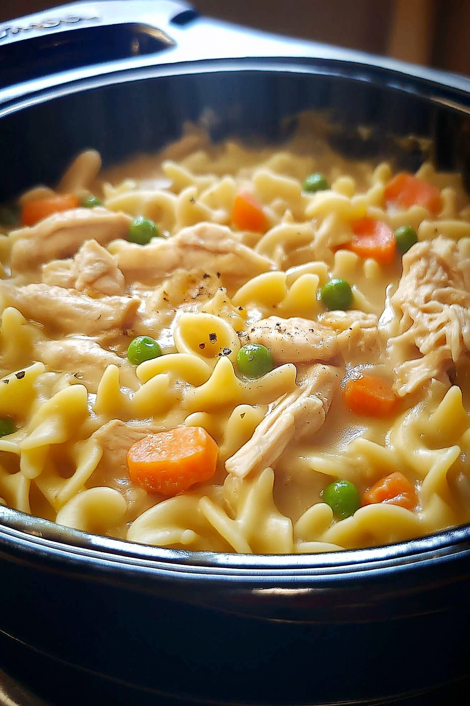 Chicken Pot Pie Noodle Skillet