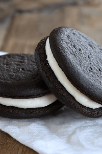 Gluten-Free Oreo Cakesters