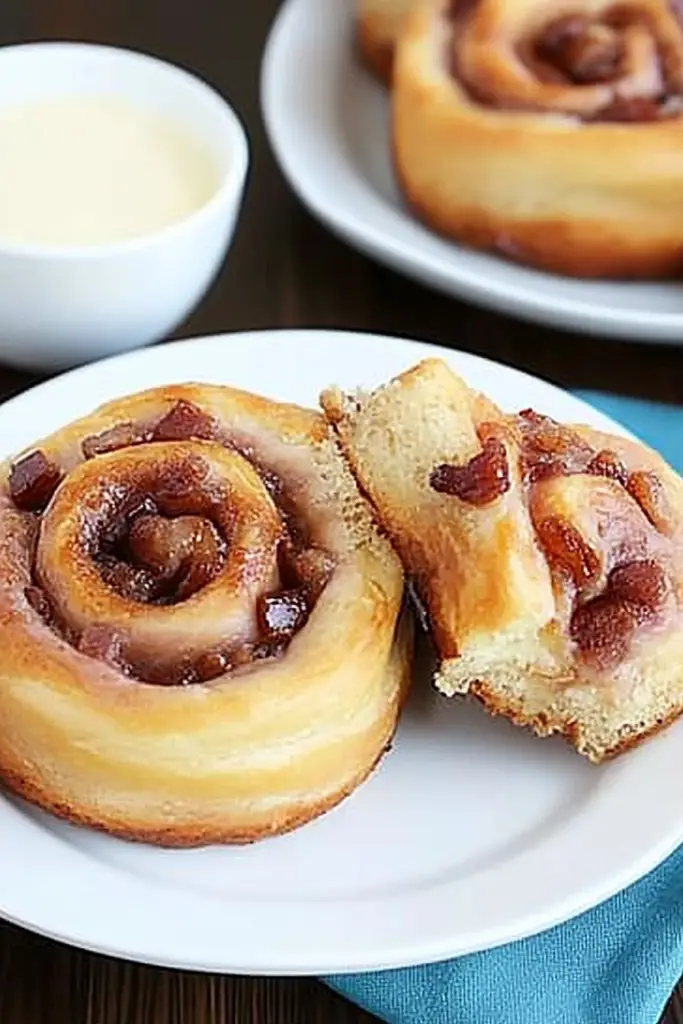 bacon cinnamon rolls